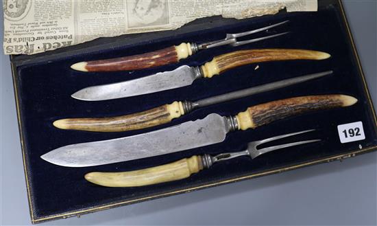 A horn handled carving set